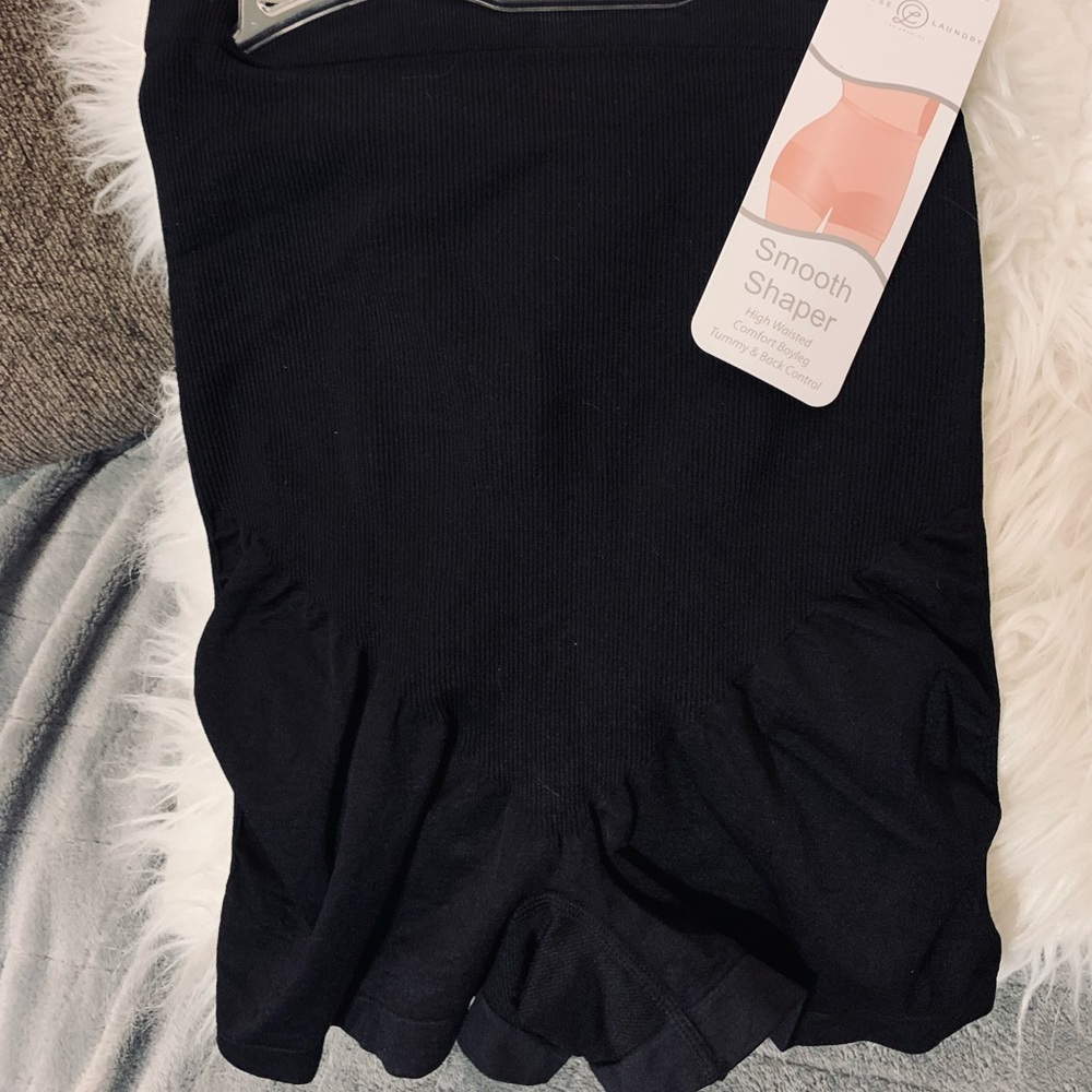 ❤️NWT Smooth Shaper Panty